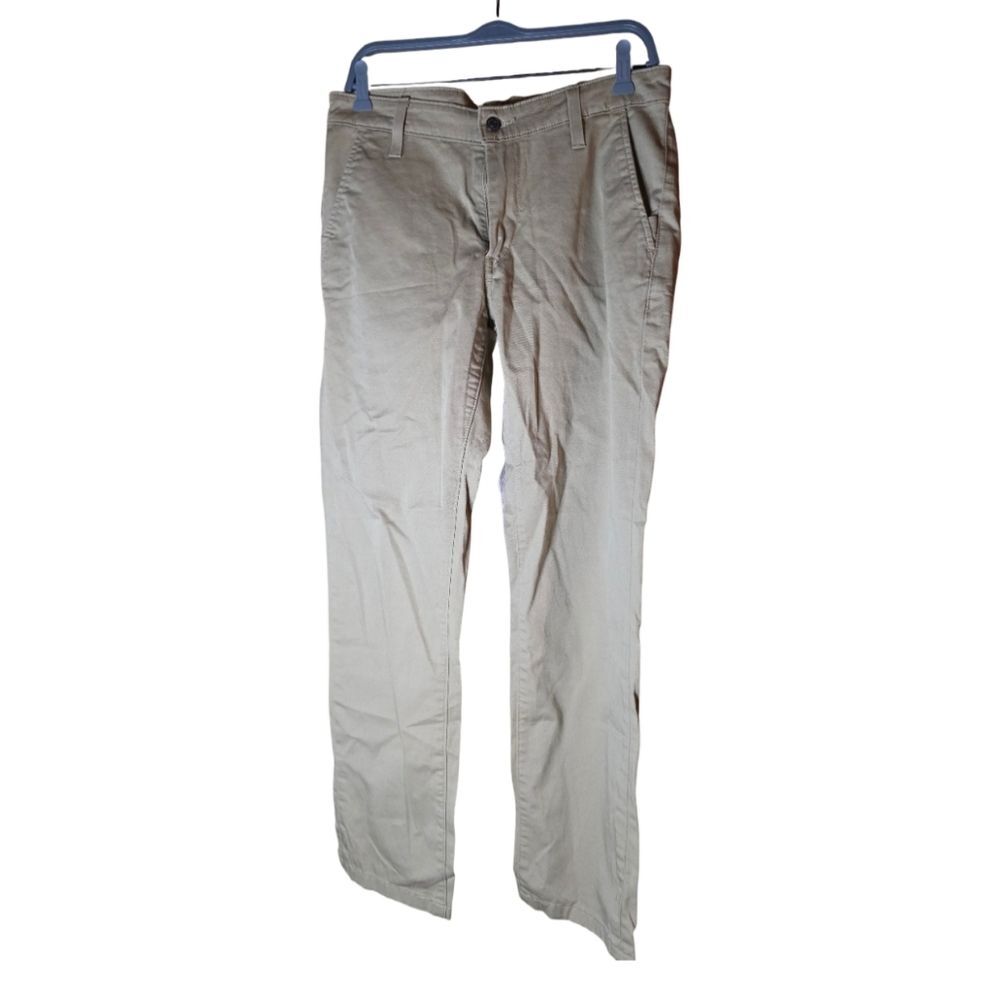 Levi’s Men’s Khaki Pants W33 L34 – Classic Straight Fit